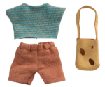 Ropa y bolso, Hermano ratón pequeño