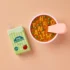 Sopa de letras y zumo de manzana